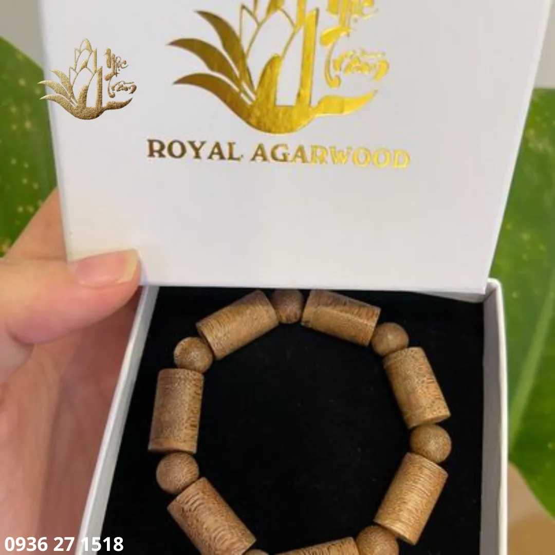 Natural Vietnamese Agarwood Bracelet – Kien Toc Oud 10mm Beads with Bamboo Accent